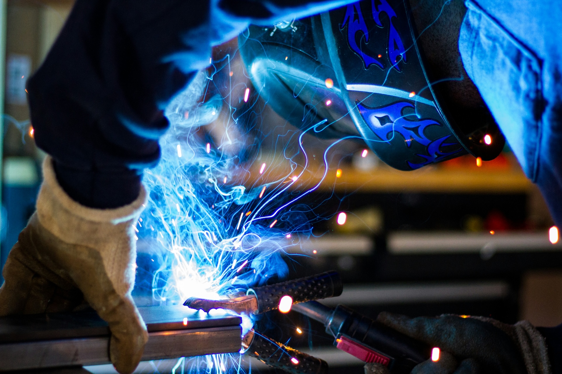 Un levier efficace pour maximiser la sécurité au travail avec l’étiquette industrielle